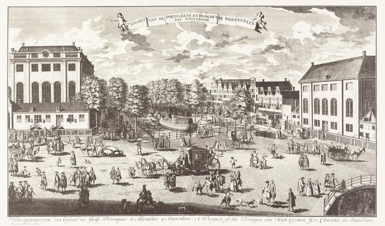 Print of city square with large buildings, river, trees, and many people, with Dutch title in ribbon above, and French and English text on bottom margin. 