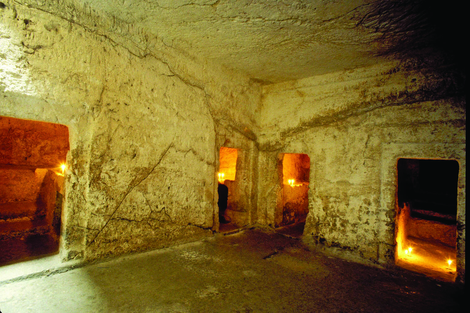 Photograph of room with inner doorways. 