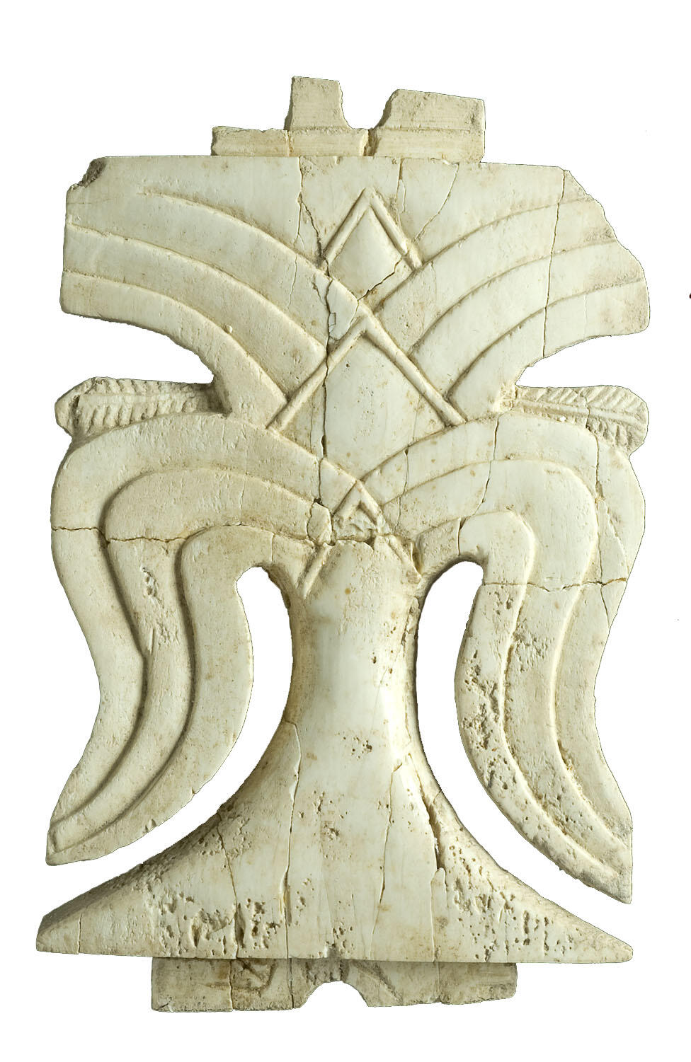 Ivory carving of date palm featuring layers of fronds with small protrusions at top and bottom.