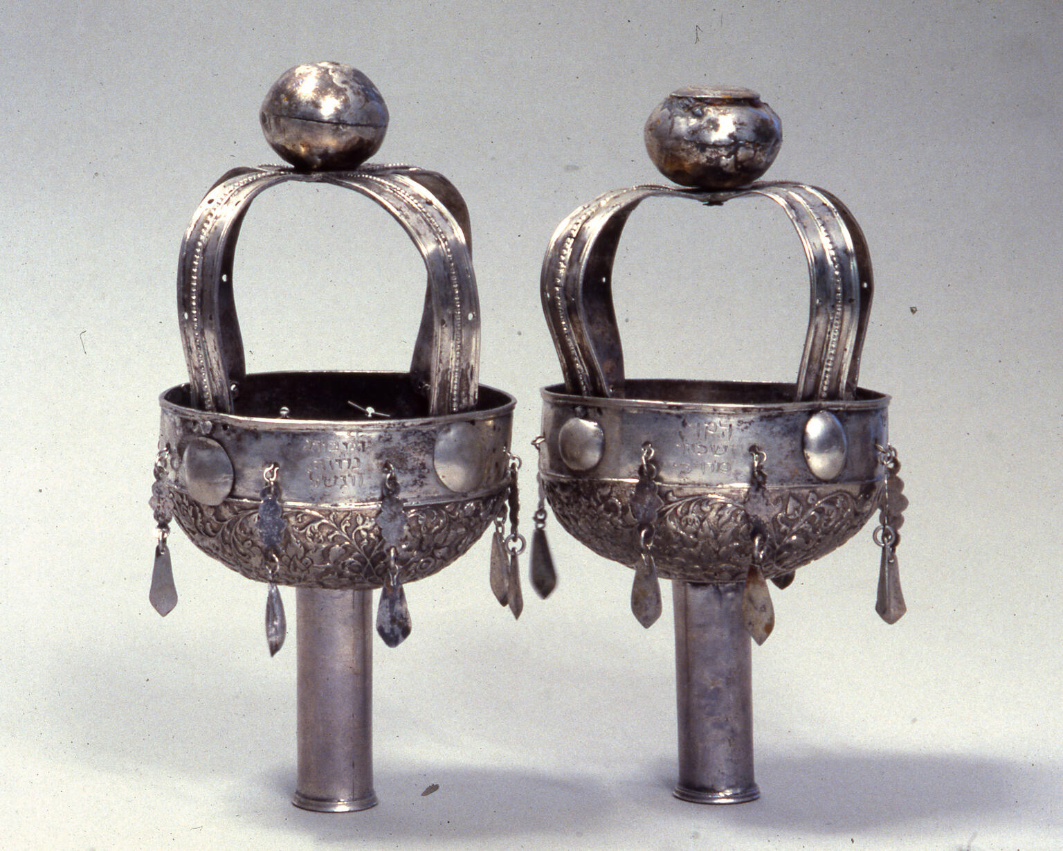 Pair of finials with balls on top. Pair of finials with balls on top.