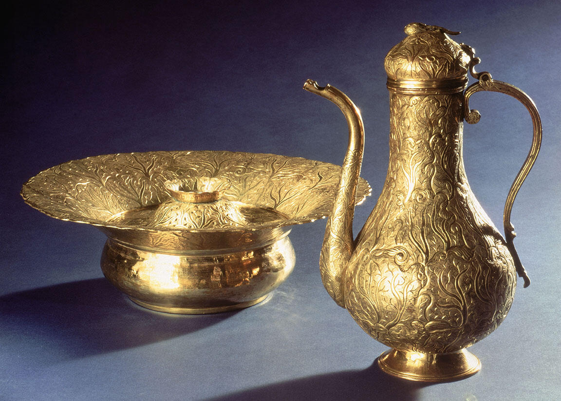Gold ewer and basin.